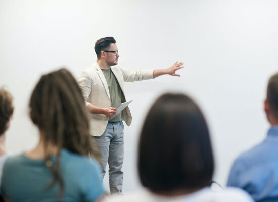 Gatilhos Mentais para Vendas, Estratégias Psicológicas para Conquistar mais Clientes, são poderosas ferramentas que influenciam decisões de compra.